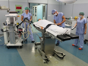 Urologové v jihlavské nemocnici mají nový laser. Uleví pacientům s ledvinovými kameny