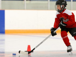 Na pelhřimovském ledě intenzivně trénuje třiadvacítka mladých hokejistů z Běloruska