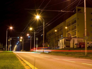 V Jihlavě se hned v šesti frekventovaných ulicích rozsvítí nová a úspornější LED svítidla