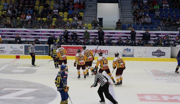 Vstup do prvoligové sezóny nevyšel dle představ, Dukla prohrála v Přerově