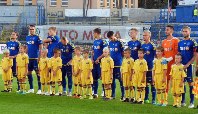 Fotbalová Vysočina zabrala. V domácím prostředí porazila Vlašim 3:0