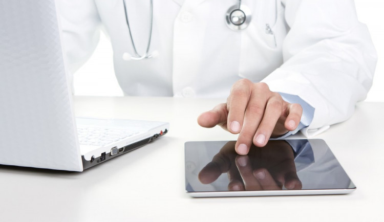 Vstupní lékařská prohlídka. Je povinná a kdo ji platí?