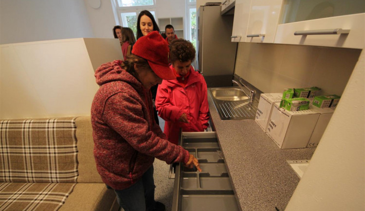 Jihlava má ve svém centru pro klienty stacionáře dva nové byty. Bydlet budou do Vánoc