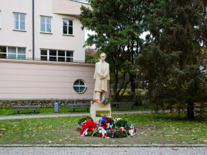 Sto let republiky Jihlava na státní svátek uctí položením věnců u sochy Masaryka