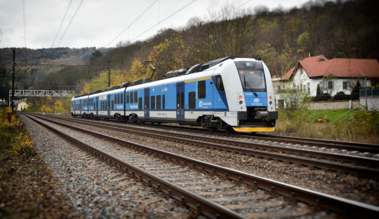 Obnova železniční trati mezi Havlíčkovým Brodem a Okrouhlicí skončí příští měsíc