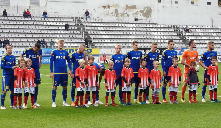 Tlustého gól v závěru zajistil Vysočině tři body. Po výhře na Žižkově zůstává Jihlava první