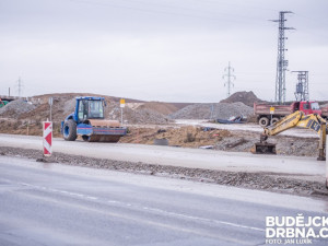 Opravy dálnice D1 mezi Humpolcem a Větrným Jeníkovem mají přes měsíc zpoždění