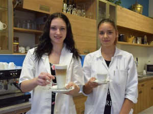 Jihlavská škola hostí studenty z Francie: Snídáte a večeříte moc brzy, diví se českým zvykům