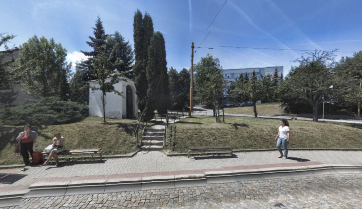 Oprava schodů na zastávce Na Slunci? V dohledné době není v plánu, zní z jihlavské radnice