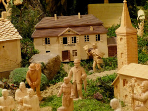 Muzeum v Třebíči vystaví více než stovku betlémů. Jsou z netradičních materiálů i zemí