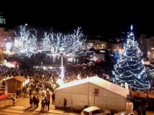 Vánoční trhy v kraji obohatí kulturní program. Třeba sochy z ledu nebo Mikuláš s družinou