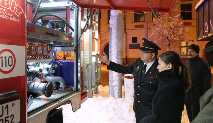 Dobrovolní hasiči předvedli svou techniku. Díky za vaši obětavost, vzkázala primátorka Koubová