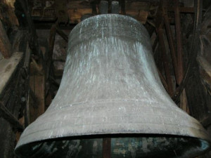 Mohutný jihlavský zvon Zuzana utichl. Ve věži jsou potřeba opravy
