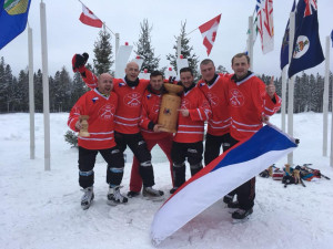 Tým Starý pušky ze Žďáru pojede do Kanady na Mistrovství světa v rybníkovém hokeji