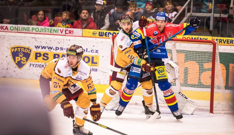 Poslední desetiminutovka vše pokazila, Dukla prohrála v Českých Budějovicích 4:2