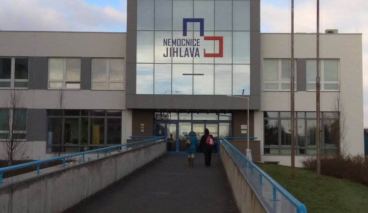 Jihlavská nemocnice bude mít nové vybavení. Pomůže onkologicky nemocným ženám