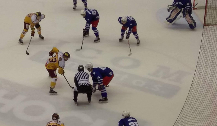 Půltucet branek do sítě rivala! Po výhře v Třebíči má Dukla v čele souteze desetibodový náskoks