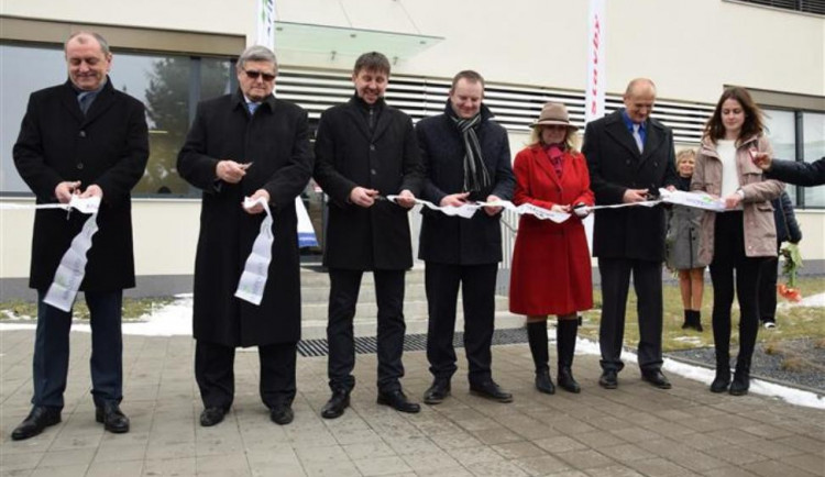 Studenti třebíčské průmyslovky se učí v nových učebnách. Nový pavilon je celý bezbariérový