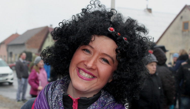 Dolní Cerekev na den ovládly masky. Lidé viděli třeba masopustní zabijačku