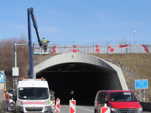 U Jihlavského tunelu se instalovaly kamery, jejich ostrý provoz začne nejpozději 15. března