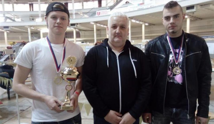 Dva klempíři z jihlavské stavebky se stali mistry ČR. Na soutěži v Brně nenašli konkurenci