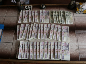 Policisté na Jihlavsku objevili varnu pervitinu. Dealer drogu měnil třeba i za hlídání dítěte