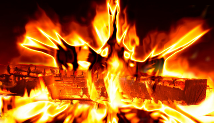 POČASÍ NA ÚTERÝ: Naměříme až 17 stupňů, ale Filipojakubská noc bude chladná