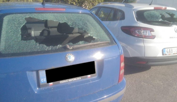 Poškozená osobní auta