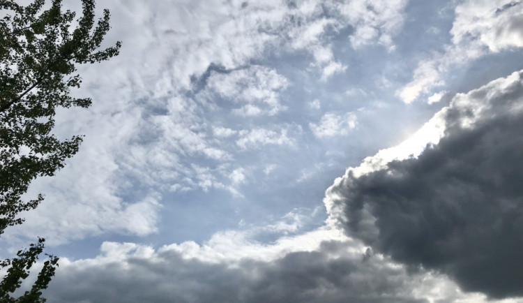 POČASÍ NA ÚTERÝ: Konečně se ukáže sluníčko, ale jen dopoledne