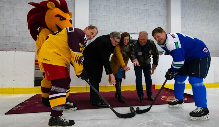 Jihlava sehrála hokejové přátelské utkání s krajem. V zápase padly tři góly