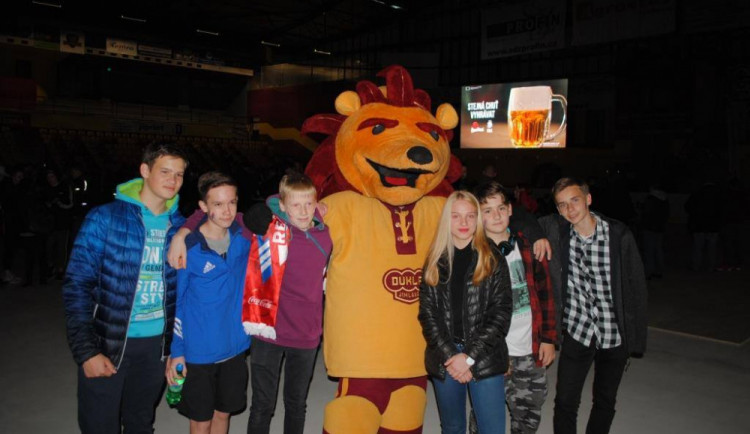 Přijďte fandit národnímu týmu na jihlavský zimák. Porve se s Ruskem o bronzovou medaili