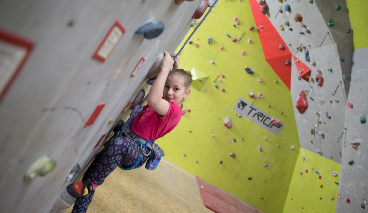 Šance pro mladé milovníky lezení. Příští sobotu se v jihlavském lezeckém centru konají závody na obtížnost