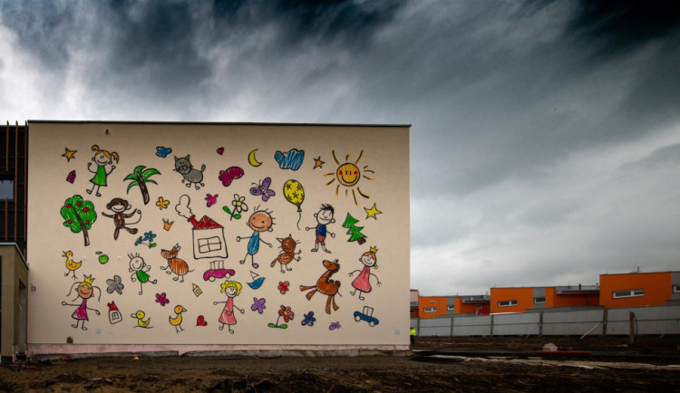 ová školka s vířivkou a nočním provozem se už rýsuje. Děti do ní nastoupí letos v září