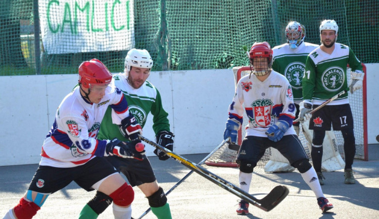 Druholigové finále je po dvou zápasech vyrovnané, béčko SK Jihlava urvalo v Malenovicích jednu výhru