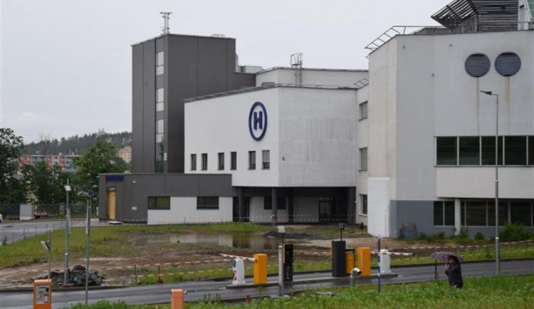 Modernizace třebíčské nemocnice: Etapu demolice vystřídala etapa budování