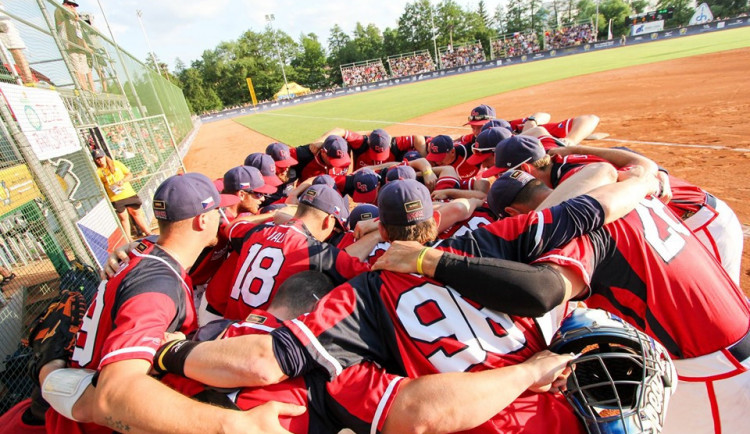 Havlíčkův Brod se topil v softbalové radosti, česká reprezentace postoupila do play-off mistrovství světa