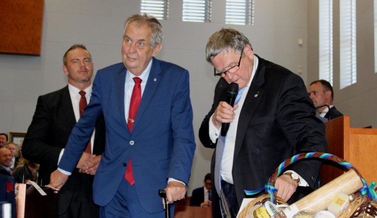 Prezident Zeman přijel na Vysočinu. V našem kraji stráví celkem tři dny