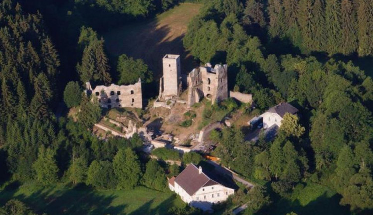 Zřícenina hradu Rokštejn