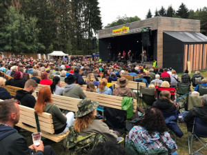 Šestnáctý ročník festivalu Trampský širák proběhne na Hanesově Mlýně již příští víkend