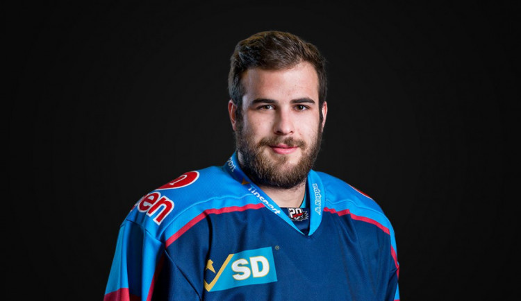 Dukla oznámila výraznou posilu, červenožlutý dres oblékne útočník Michal Poletín