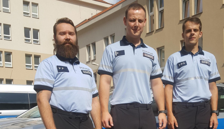 Trojice oceněných policistů, zleva – Dominik Leško, Miloslav Hladík a Pavel Vlček.