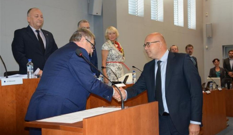 Krajské zastupitelstvo má nového člena. Zdeněk Geist nahradil Radovana Necida