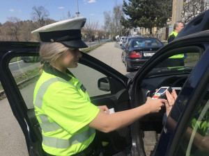 Policisté zastavili řidičku Fordu. Měla pozitivní test na amfetamin