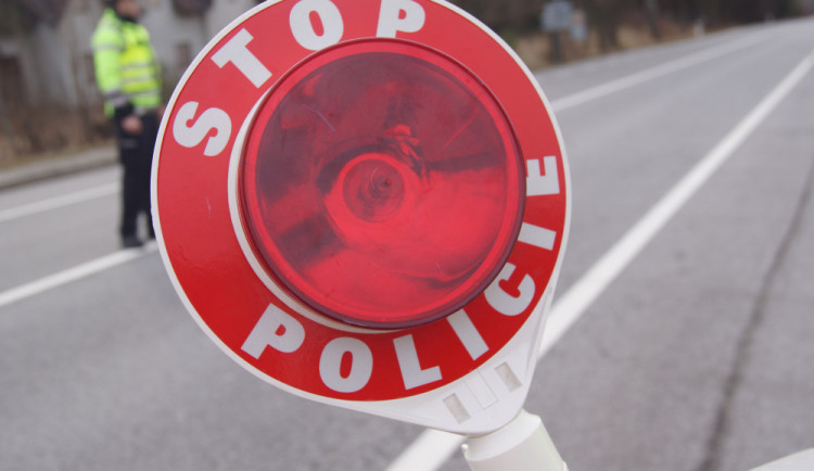 Před jízdou jsem užil marihuanu, přiznal policistům pětadvacetiletý řidič Fabie