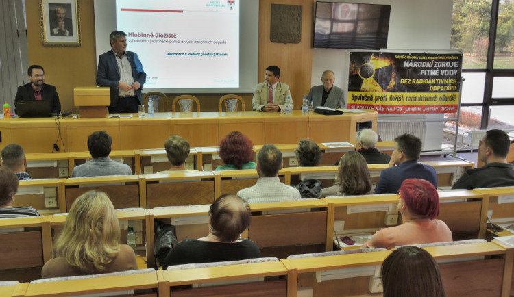 Zastupitelé Pelhřimova nesouhlasí s vybudováním úložiště jaderného odpadu