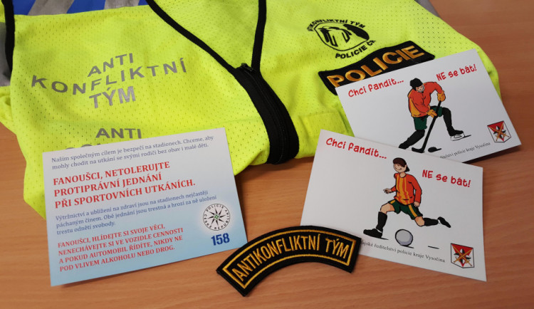 Chci fandit… NE se bát: Lidé na sportovních zápasech dostanou preventivní kartičky