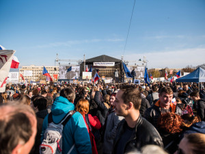 Protesty budou pokračovat, když Babiš nevyhoví Milionu chvilek