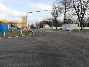 Opravovaná křižovatka nedaleko jihlavského hřbitova už je zase průjezdná