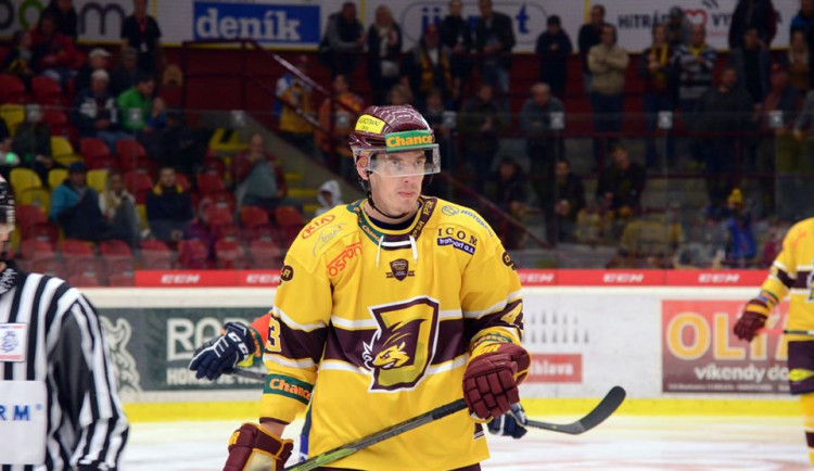 Dukla je stále desátá, v Prostějově prohrála na nájezdy 4:3