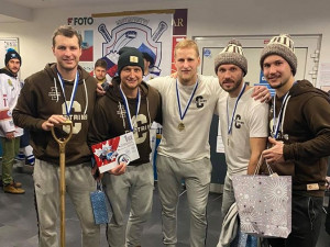 Captains Náměšť se stali mistry České republiky a Slovenska v rybníkovém hokeji